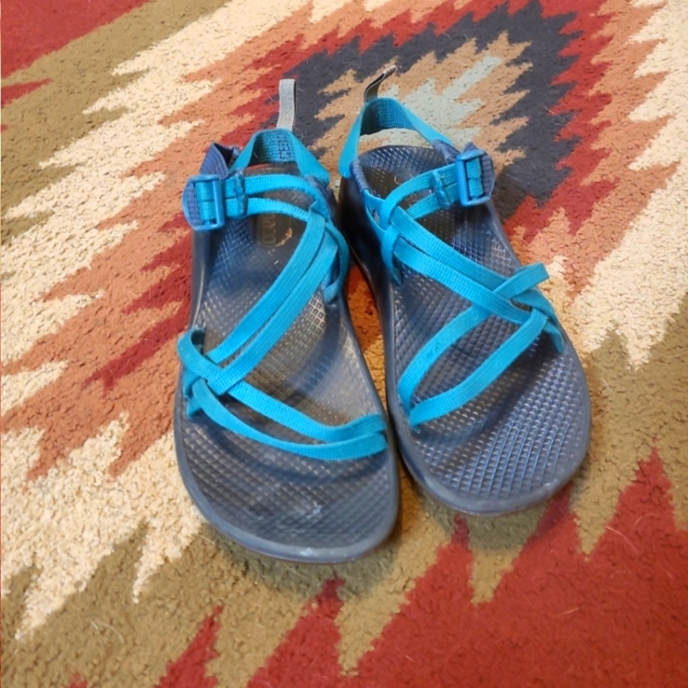 Chacos kid size 6 women's size 7.5/8